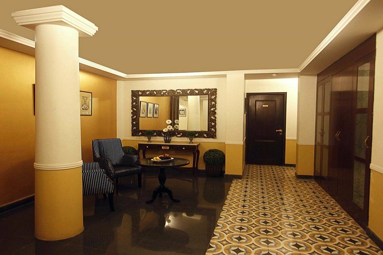 Hotel Ajanta Mumbai Exterior photo